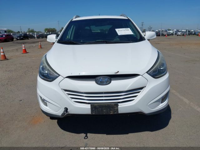 KM8JUCAG4FU112741 Hyundai TUCSON SE