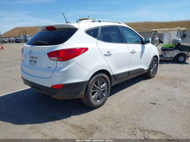 KM8JUCAG4FU112741 Hyundai TUCSON SE