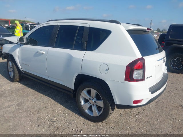 1C4NJDEB3HD113109 Jeep Compass Latitude 4x4