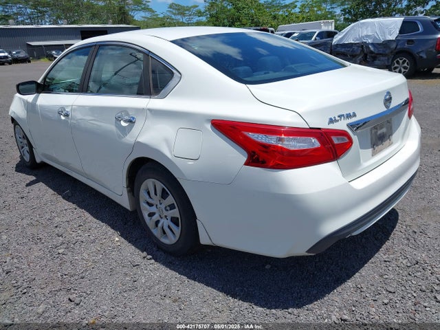 1N4AL3AP1HN312406 Nissan 2017