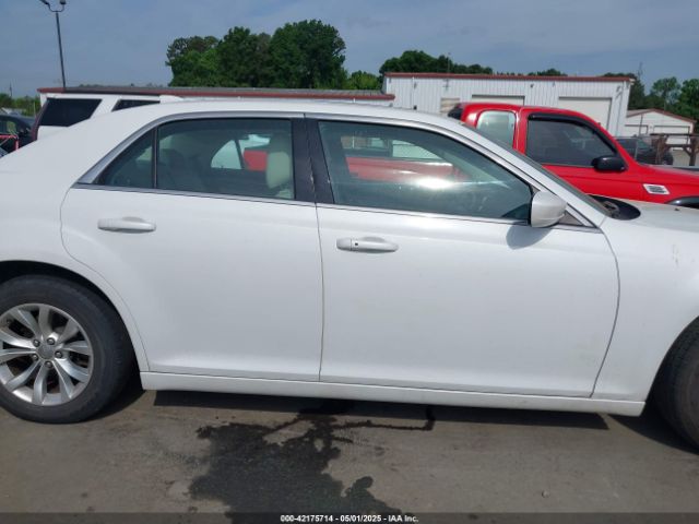 2C3CCAAG0FH779611 Chrysler 300 Limited