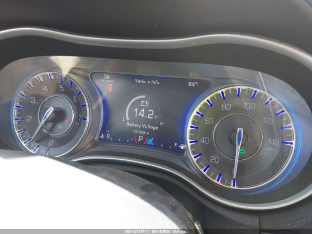 2C3CCAAG0FH779611 Chrysler 300 Limited