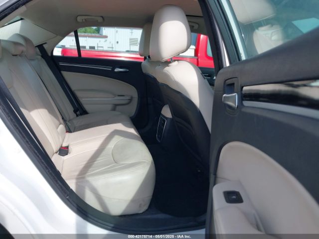 2C3CCAAG0FH779611 Chrysler 300 Limited