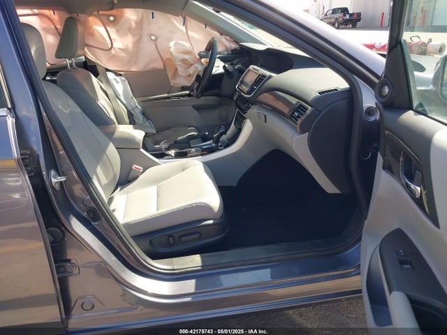 1HGCR2F80GA053590 Honda k24w1