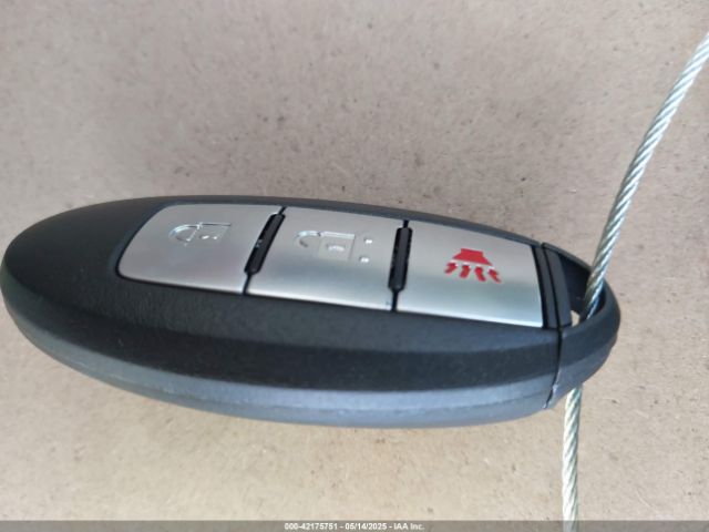 JN8AE2KPXF9120344 Nissan Quest Sv