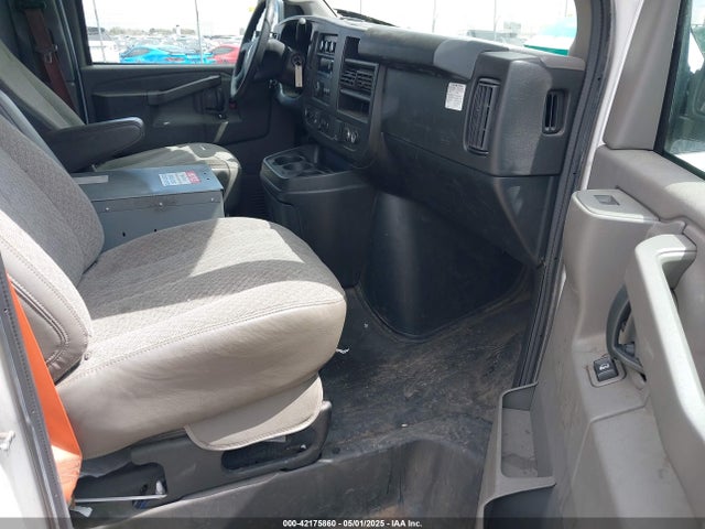 1GCWGBFP0K1354958 Chevrolet Express 2500 Work Van