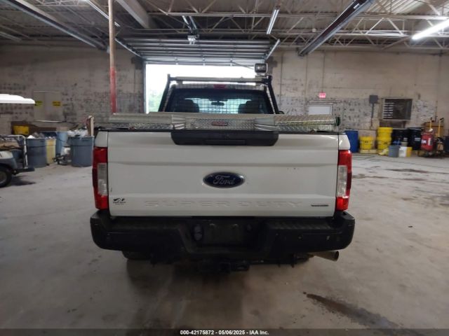 1FT7X2A60JEC48083 Ford F-250 Xl