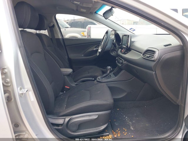 KMHH35LE5JU039607 Hyundai ELANTRA GT