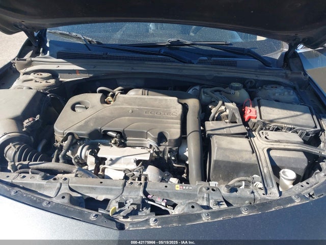 1G1ZD5STXJF239806 Chevrolet MALIBU LT
