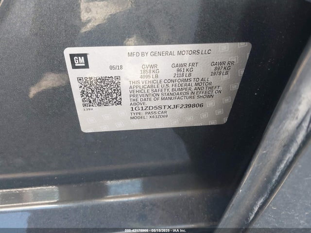 1G1ZD5STXJF239806 Chevrolet MALIBU LT