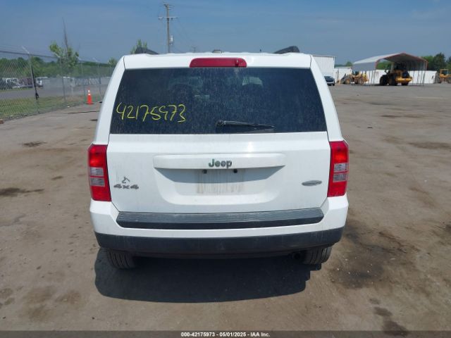 1C4NJRFB6GD759691 Jeep Patriot Latitude