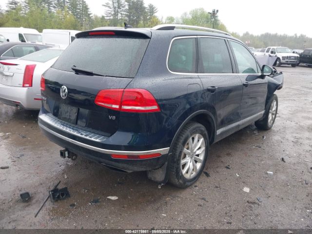 2016 VOLKSWAGEN TOUAREG WVGEF9BP7GD008159 Photo 3