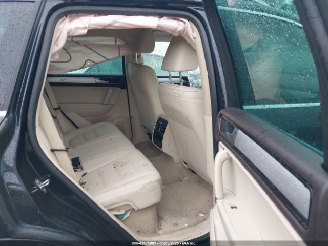 2016 VOLKSWAGEN TOUAREG WVGEF9BP7GD008159 Photo 7