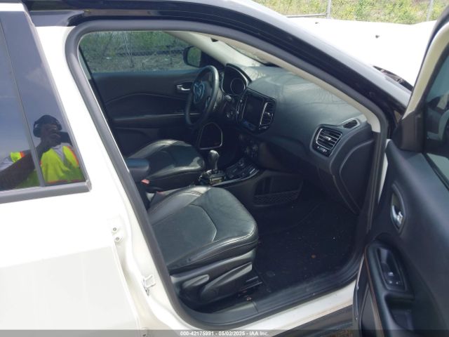 3C4NJDCB2KT704231 Jeep Compass Limited 4x4