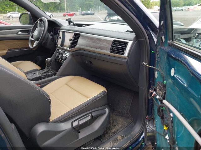 2022 VOLKSWAGEN ATLAS CROSS SPORT 1V2JE2CA4NC205458 Photo 4