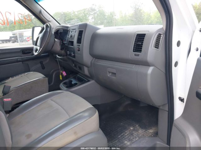 1N6BF0LY5GN806774 Nissan 2016