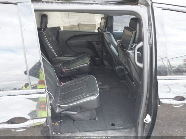 2C4RC1GG2JR358215 Chrysler Pacifica Limited