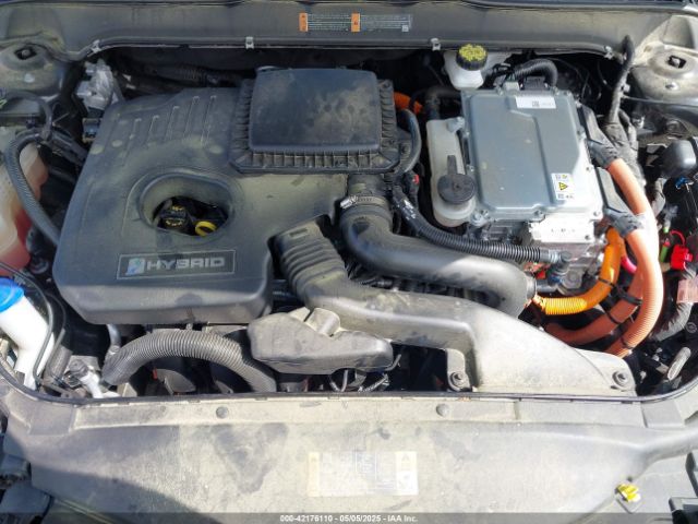 3FA6P0RU7KR194482 Ford Fusion Hybrid Titanium
