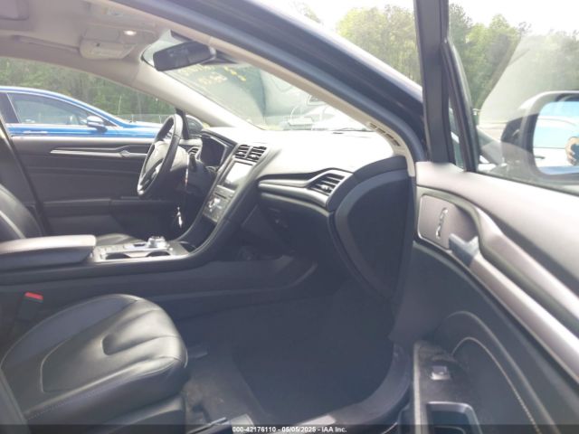 3FA6P0RU7KR194482 Ford Fusion Hybrid Titanium