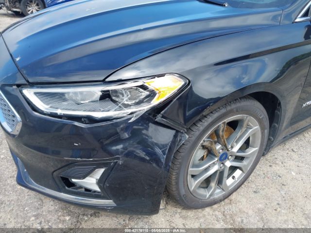 3FA6P0RU7KR194482 Ford Fusion Hybrid Titanium