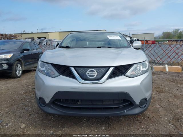 JN1BJ1CP9JW155295 Nissan Rogue Sport S