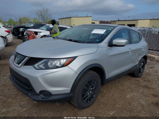 JN1BJ1CP9JW155295 Nissan Rogue Sport S