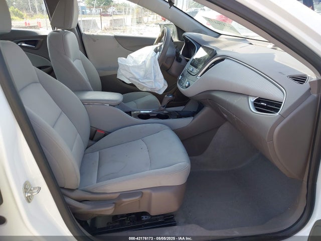 1G1ZB5ST1KF159401 Chevrolet Malibu 1ls