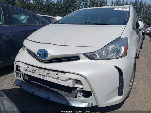 JTDZN3EU0HJ056547 Toyota Prius V Two