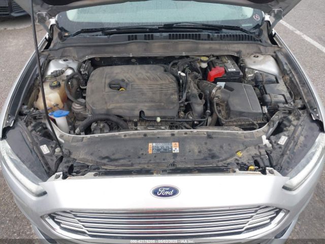 3FA6P0HD8GR217647 Ford FUSION SE