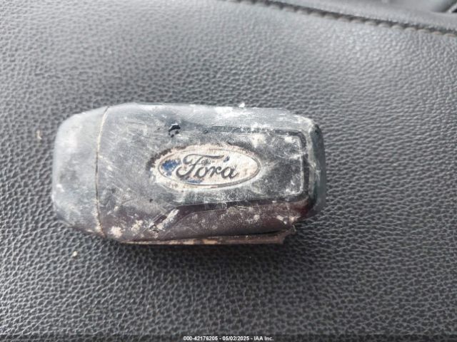 3FA6P0HD8GR217647 Ford FUSION SE