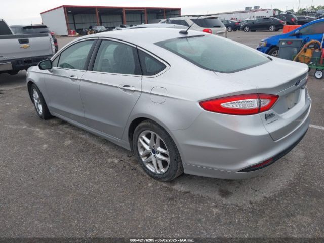 3FA6P0HD8GR217647 Ford FUSION SE