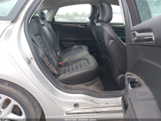 3FA6P0HD8GR217647 Ford FUSION SE