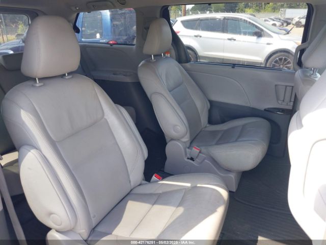 2017 TOYOTA SIENNA 5TDDZ3DC8HS174064 Photo 7