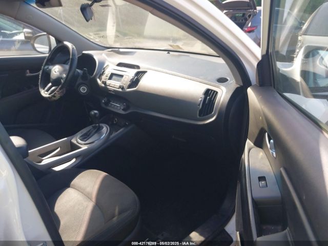 KNDPB3AC4G7837581 KIA Sportage Lx