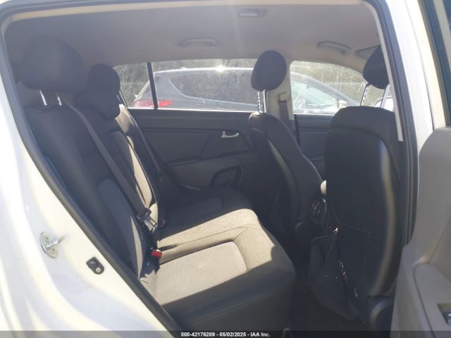 KNDPB3AC4G7837581 KIA Sportage Lx