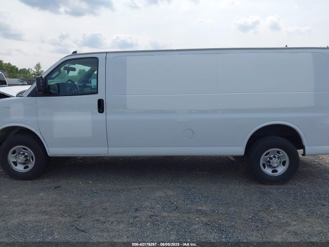 1GCWGBFPXM1260914 Chevrolet Express Cargo Rwd 2500 Extended Wheelbase Wt