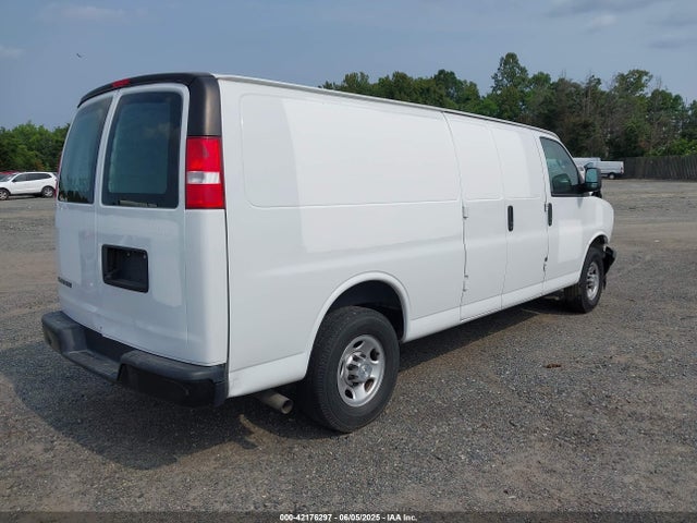 1GCWGBFPXM1260914 Chevrolet Express Cargo Rwd 2500 Extended Wheelbase Wt