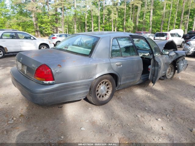 1999 FORD CROWN VICTORIA 2FAFP74W7XX117573 Photo 3