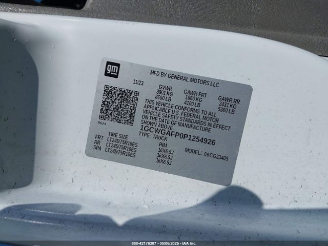 1GCWGAFP0P1254926 Chevrolet Express Cargo Rwd 2500 Regular Wheelbase Wt