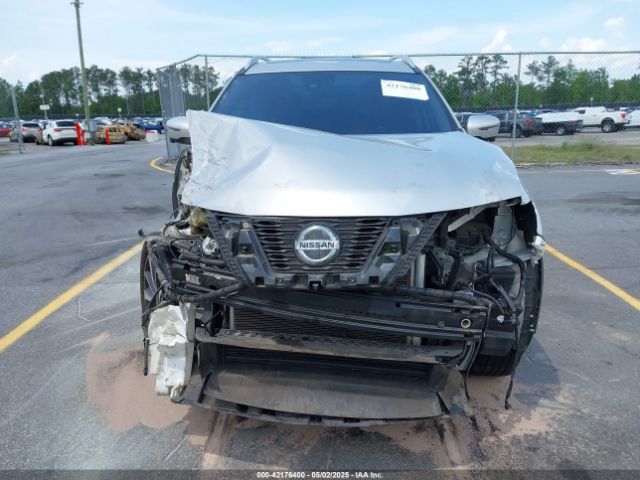 JN8AT2MT5JW486075 Nissan Rogue Sl