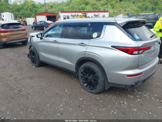 2022 MITSUBISHI OUTLANDER JA4J4UA8XNZ078108 Photo 2