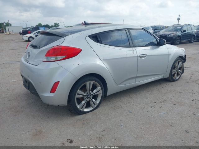 KMHTC6AD4GU295675 Hyundai Veloster