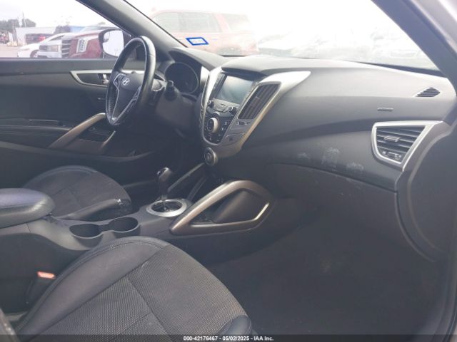 KMHTC6AD4GU295675 Hyundai Veloster