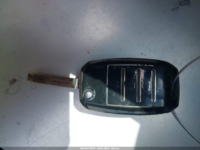 5XYKT4A76EG502421 KIA Sorento Lx V6