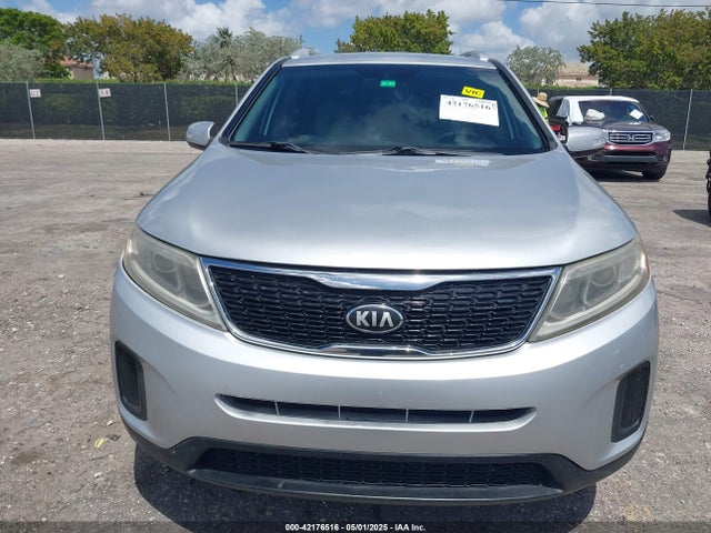 5XYKT4A76EG502421 KIA Sorento Lx V6