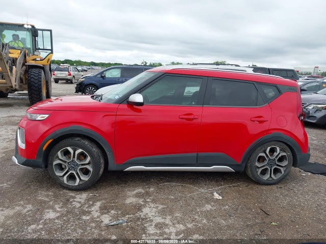 KNDJ23AU8N7166024 KIA Soul X-line