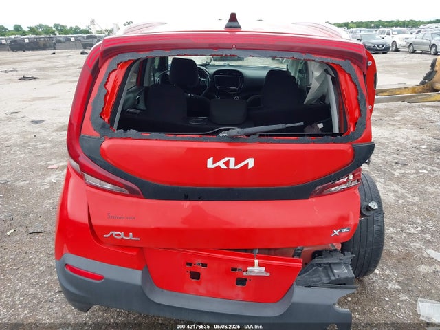 KNDJ23AU8N7166024 KIA Soul X-line