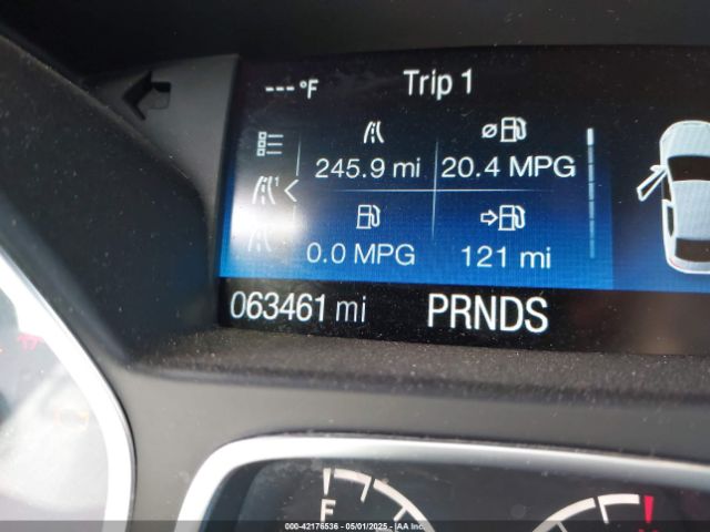 1FMCU0F78JUB04702 Ford ESCAPE S