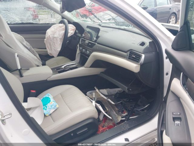 1HGCV2F9XJA054127 Honda Accord Touring 2.0t