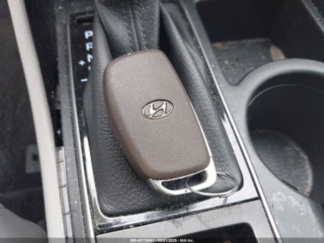 KM8J33A27JU686282 Hyundai Tucson Value